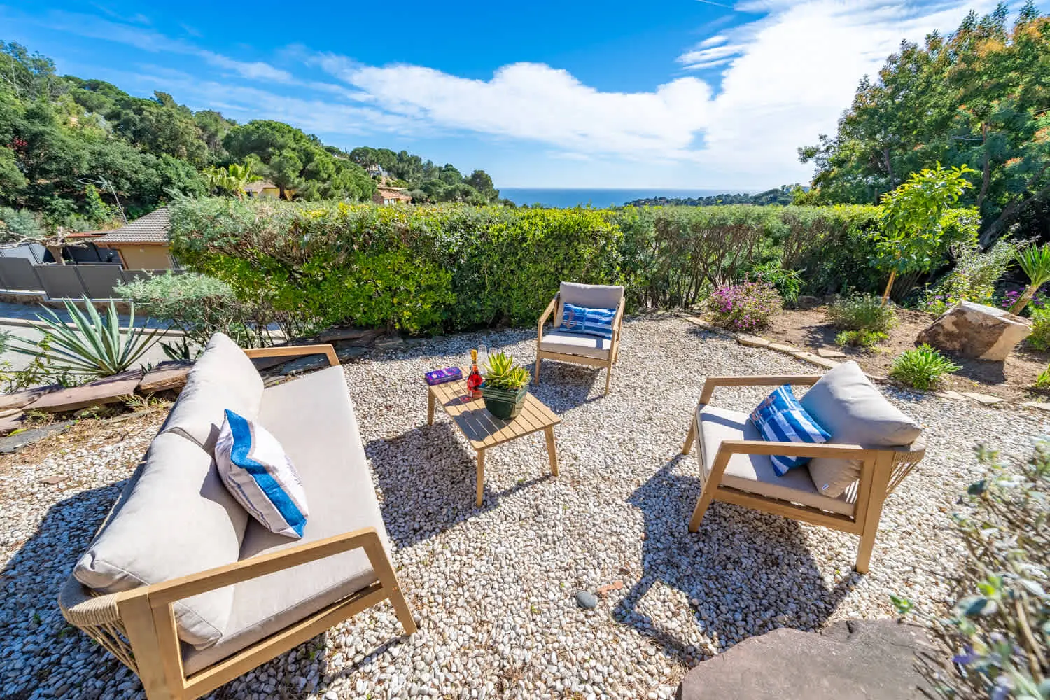 qhrkejyj07daaglxetjq