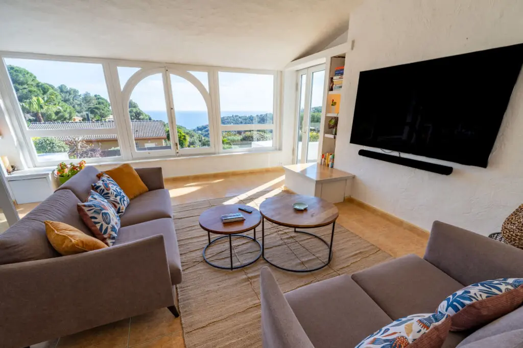 qrqfhnajoudcpwnbwlww